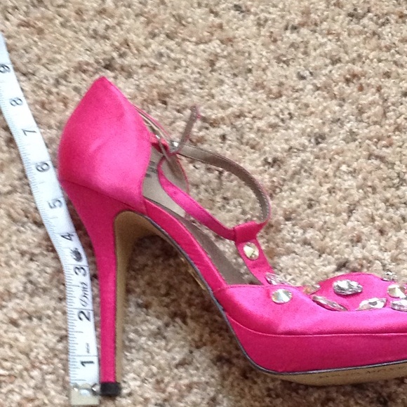 Mojo Moxy Party Heels - Picture 5 of 7